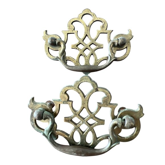 Vintage Brass Drawer Pulls Set of 4 Open Work Some Patina All Screws Included - Picture 2 of 5